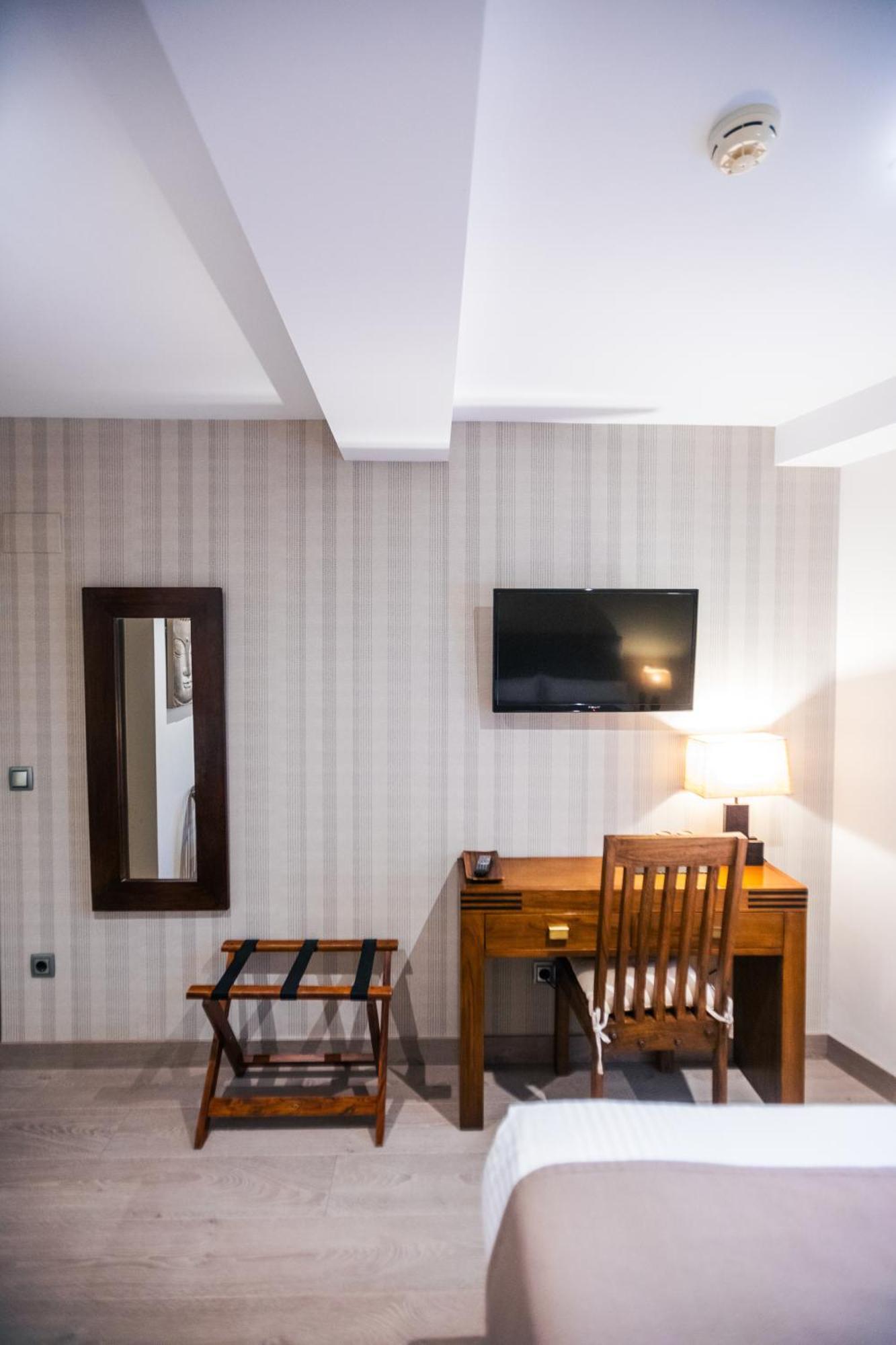 Le Petit Boutique Hotel (Adults Only) Сантандер Екстер'єр фото