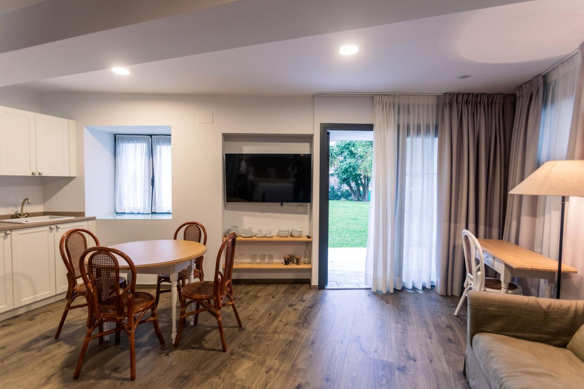 Le Petit Boutique Hotel (Adults Only) Сантандер Екстер'єр фото